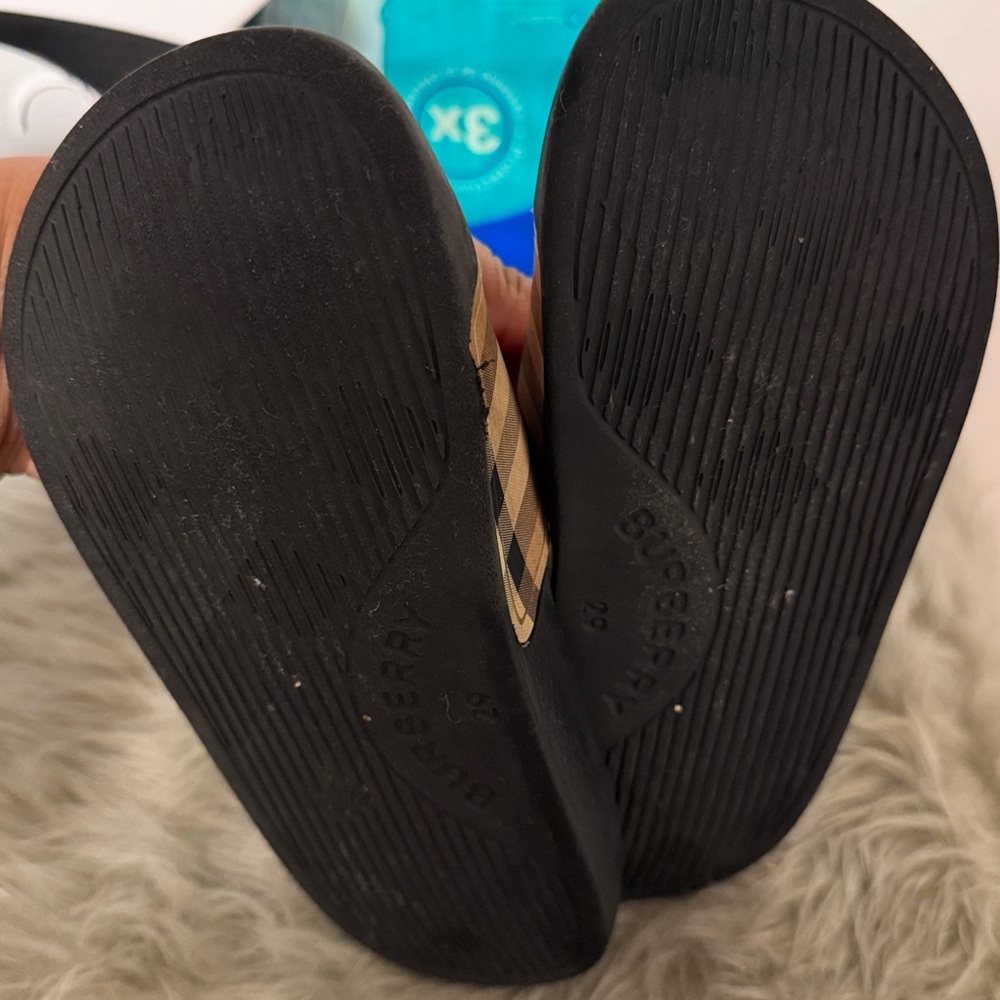 Burberry Black and Beige Check Slides - Picture 4 of 5